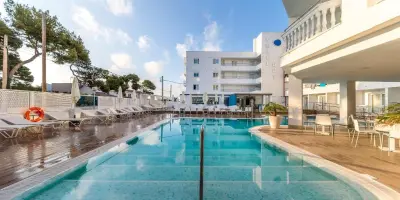 Welikehotel Triton Beach in Cala Ratjada