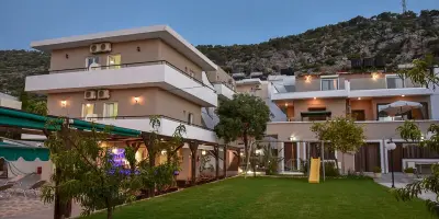 Iraklis Apartments in Stalis